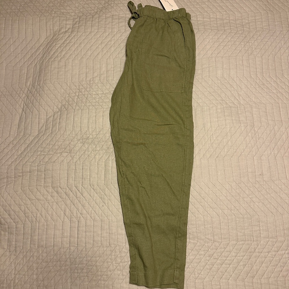 Women's High-Rise Straight Leg Pull-On Pants - Universal Thread™